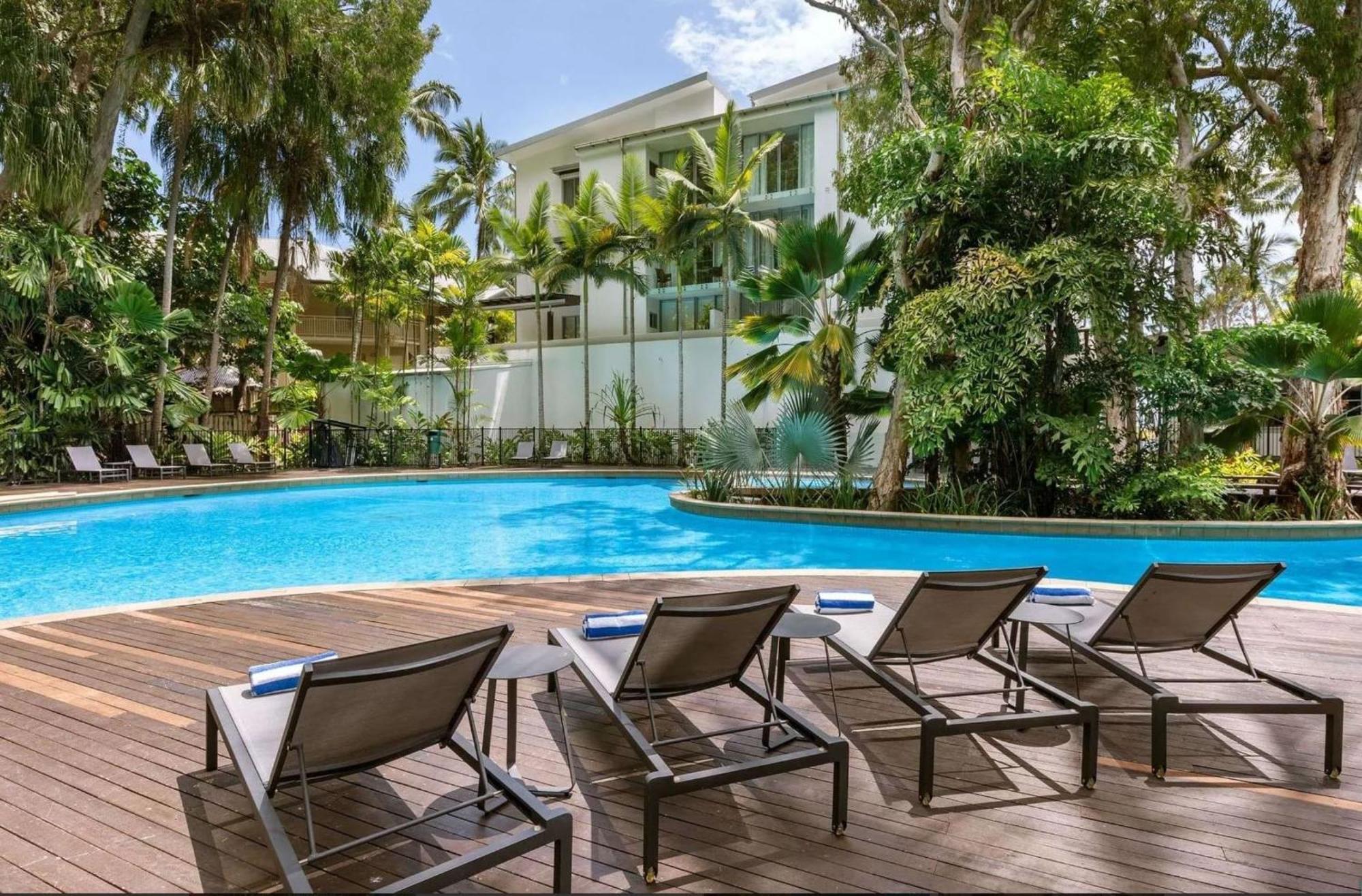 Palm Cove Beachside Apartments - Pool And Garden Views Eksteriør billede